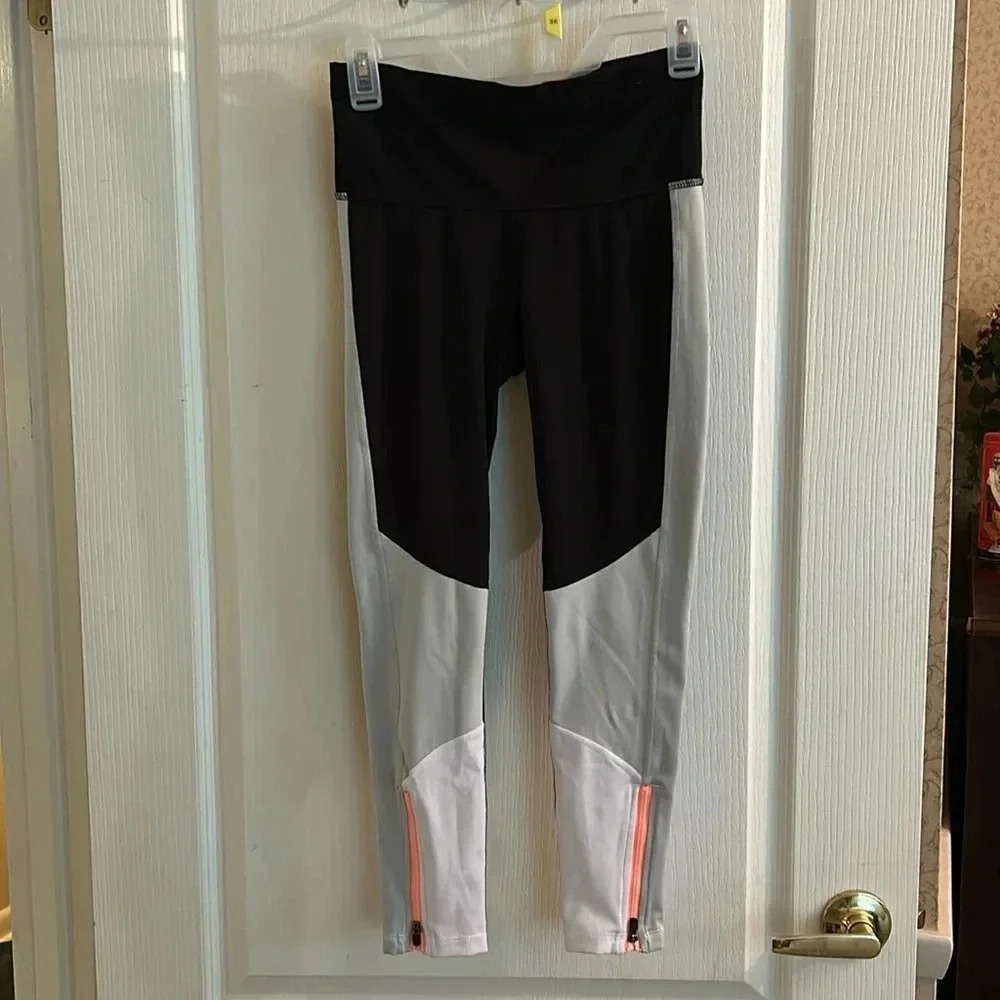 XERSION move high-rise size small 7/8 ankle legging EUC